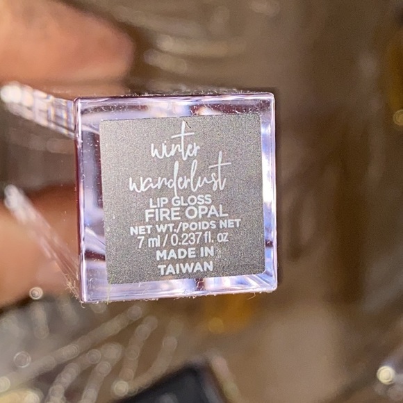 Pure cosmetics lip gloss - Picture 2 of 2